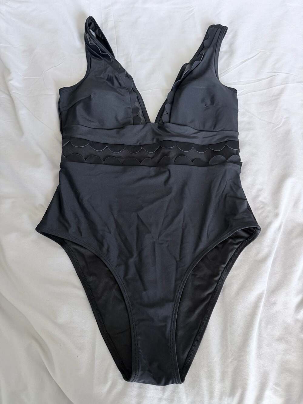CUPSHE Black Mesh Scallop One Piece Swimsuit V-Neck
